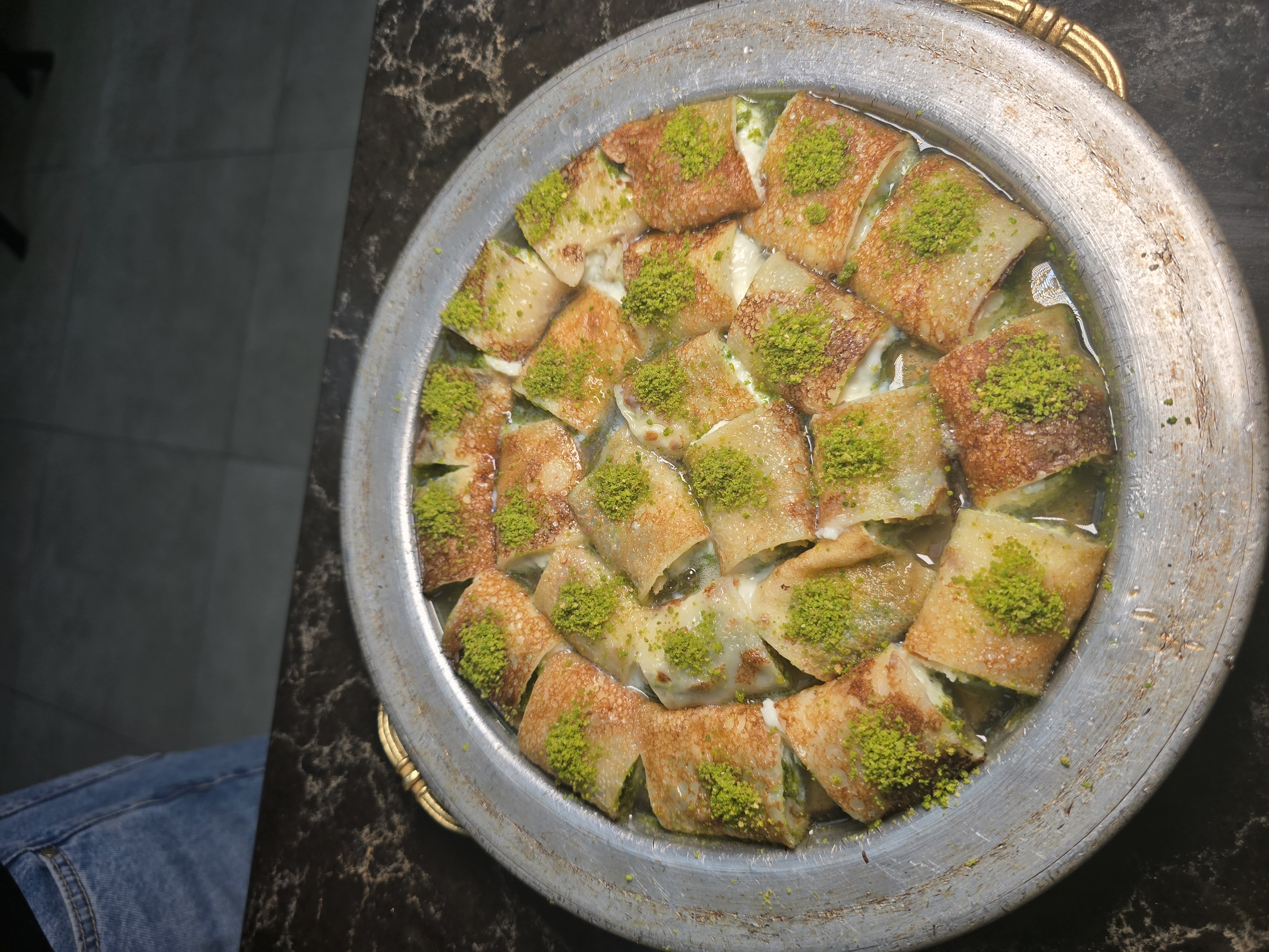 Fıstıklı Kaymaklı Şanlıurfa'nın Meşhur Şıllık Tatlısı